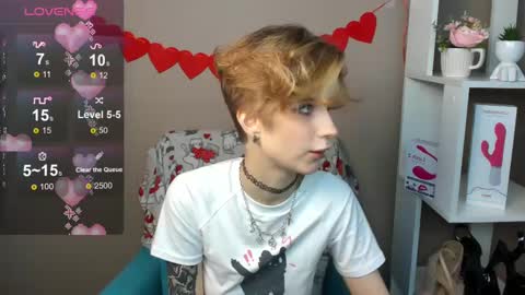 Jules online show from February 17, 1:04 am