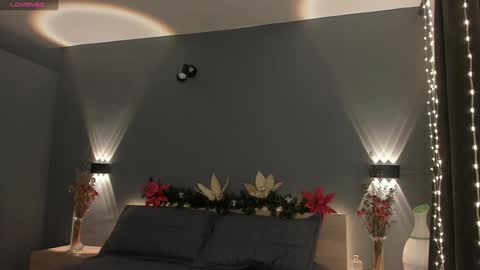 Snapshot of juli_hairy chatting on December 11, 9:45 pm Juli Modelo Independiente online show from December 11, 9:45 pm