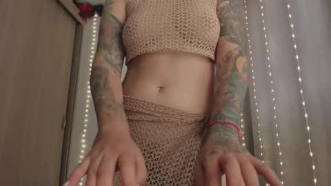 Juli Modelo Independiente online show from February 12, 5:36 pm