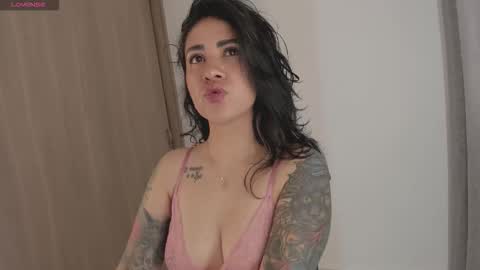 Snapshot of juli_hairy chatting on October 11, 1:58 pm Juli Modelo Independiente online show from October 11, 1:58 pm