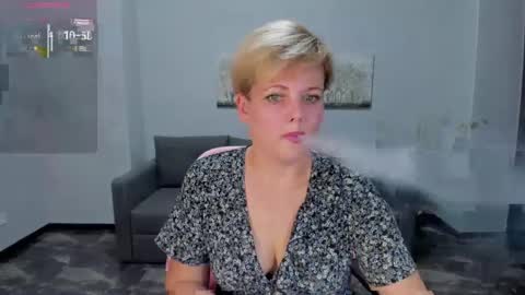 Snapshot of julia_wilsons chatting on January 14, 2:11 pm Julia online show from January 14, 2:11 pm