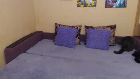 Jul online show from November 29, 4:00 pm