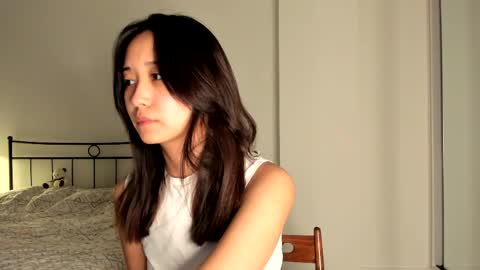 julia online show from March 3, 5:47 am