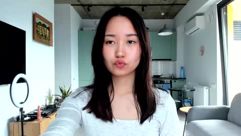 julia online show from January 25, 8:31 am