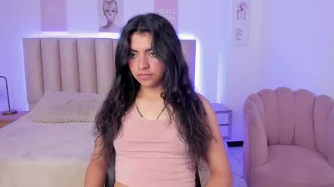 julie_devani online show from November 26, 9:05 pm