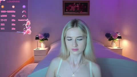 julieblazex online show from July 1, 9:36 pm