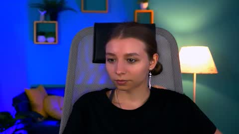 juliedaniel online show from September 10, 1:44 pm