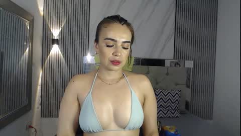 julieta__fox_ online show from September 13, 2:19 am