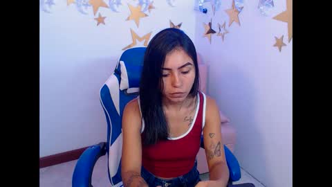 julieta_fn online show from October 30, 4:41 pm