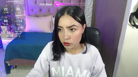 julieta_fn online show from April 4, 2:38 pm