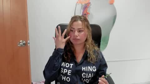 julieta_star69 online show from October 22, 7:30 pm