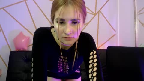 JULIANA online show from March 1, 9:03 pm