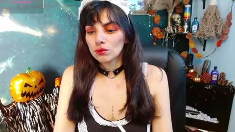 Snapshot of julieth_sex1 chatting on October 22, 5:12 am online show from October 22, 5:12 am