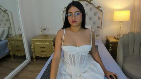 julietta_ross online show from February 25, 11:53 am
