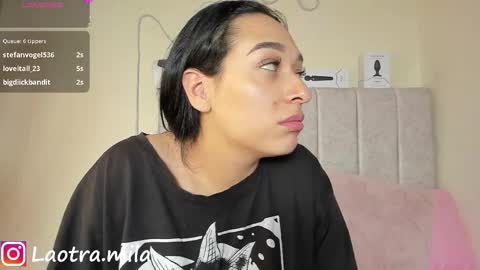 IG mila delux online show from November 18, 1:50 am