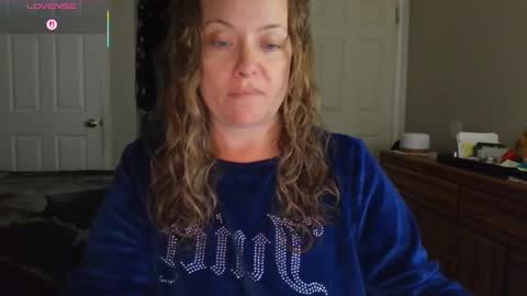Snapshot of julimonroe chatting on September 30, 2:06 am Juli Monroe online show from September 30, 2:06 am