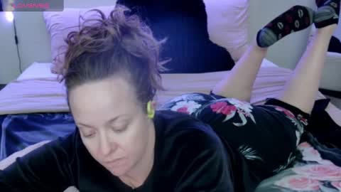 Snapshot of julimonroe chatting on March 2, 3:24 am Juli Monroe online show from March 2, 3:24 am