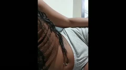 Snapshot of julinhaaq chatting on September 19, 5:50 am julinhaaq online show from September 19, 5:50 am