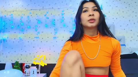 Snapshot of jullietareyes chatting on January 2, 11:41 am Julieta Reyes online show from January 2, 11:41 am