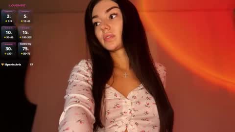 Snapshot of julya_flowerss chatting on February 27, 3:48 pm Hloya online show from February 27, 3:48 pm
