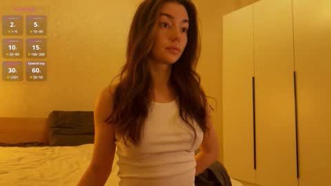 Hloya online show from December 5, 6:20 pm