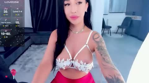 julya online show from December 13, 9:30 pm