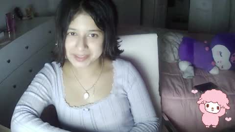 Strangest Girl  online show from April 7, 6:37 am