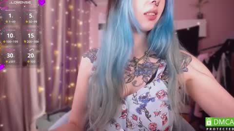 justmeowgirl online show from February 15, 5:21 am