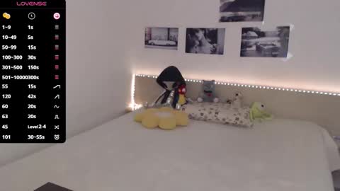 Julie online show from November 11, 5:36 am