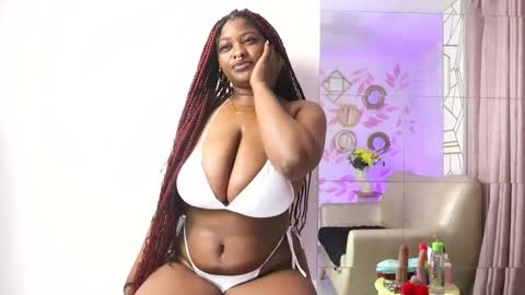 Snapshot of justnala_ chatting on February 19, 4:12 am Nala online show from February 19, 4:12 am