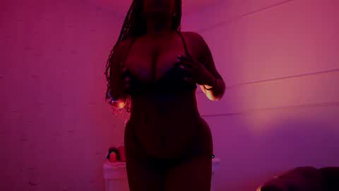 Snapshot of justnala_ chatting on January 16, 4:07 am Nala online show from January 16, 4:07 am