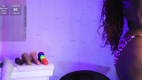 Snapshot of justnala_ chatting on December 23, 3:50 am Nala online show from December 23, 3:50 am
