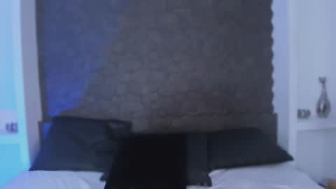 Snapshot of jvenuss chatting on February 14, 5:41 am ees 3 online show from February 14, 5:41 am