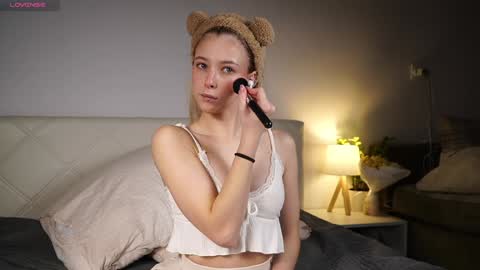 Hi my name is Senia online show from February 17, 12:26 pm