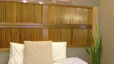 kaiawhite online show from March 1, 10:53 pm