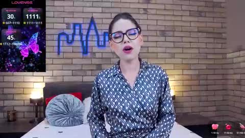 Kaila Lewis online show from September 8, 5:34 pm