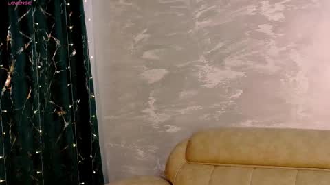 Kaila Lewis online show from February 28, 7:24 pm