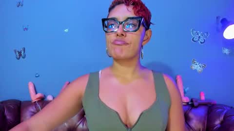 kaira_mosse_ online show from March 12, 1:58 pm