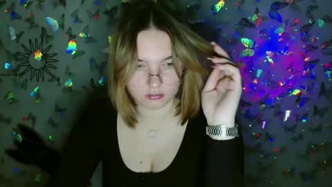 Kaitlin online show from September 19, 9:19 am