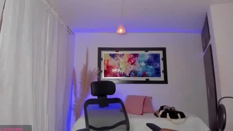 kaitlinsmith online show from May 5, 10:02 pm