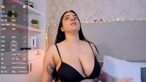Snapshot of kamilabetancourt chatting on September 25, 1:43 pm Kamila Betancourt online show from September 25, 1:43 pm