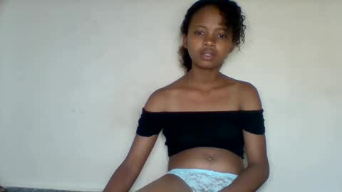 kamillah69 online show from November 28, 7:06 pm