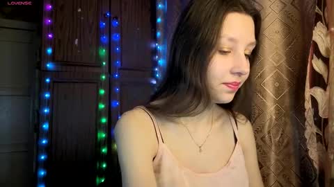 Mari  Simmons online show from January 12, 12:05 am