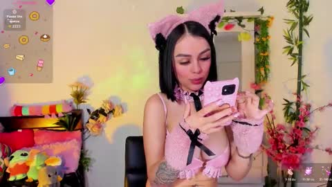 hello  Im Danni online show from November 9, 2:13 pm