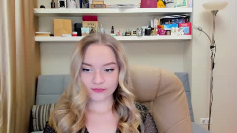Snapshot of kara_smith_ chatting on January 26, 12:26 am Kara. Off from 15th till 24th of December online show from January 26, 12:26 am