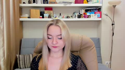 Snapshot of kara_smith_ chatting on February 19, 10:31 pm Kara. Off from 15th till 24th of December online show from February 19, 10:31 pm