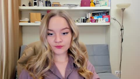 Snapshot of kara_smith_ chatting on January 30, 11:02 pm Kara. Off from 15th till 24th of December online show from January 30, 11:02 pm