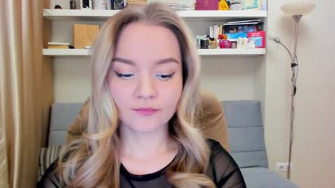 Snapshot of kara_smith_ chatting on January 19, 9:55 pm Kara. Off from 15th till 24th of December online show from January 19, 9:55 pm
