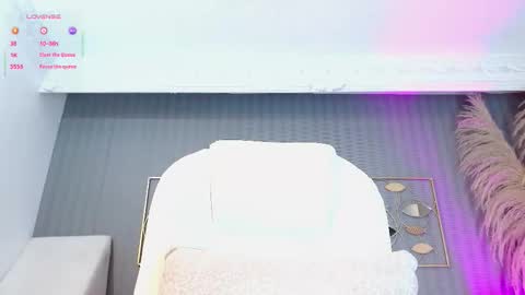 Snapshot of karel_ti chatting on October 19, 8:33 pm karel online show from October 19, 8:33 pm