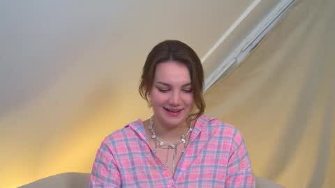 Karen online show from November 26, 6:42 pm